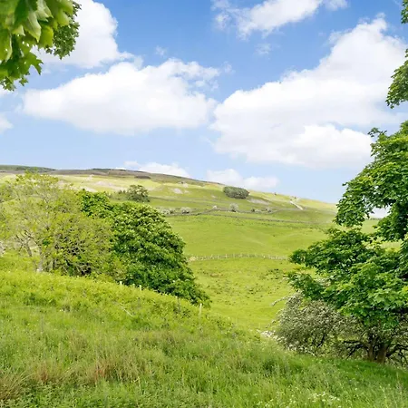 2 Bed In Carlisle Oc-83330 Holiday home